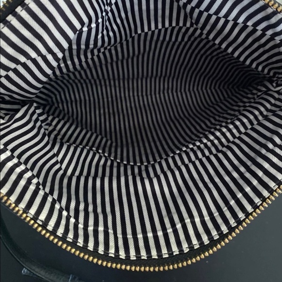 Kate Spade Crossbody - Picture 4 of 4